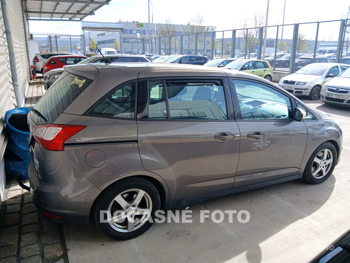 Ford Grand C-MAX, 2015 - celkový pohled