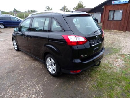 Ford Grand C-MAX, 2011 - pohled č. 3