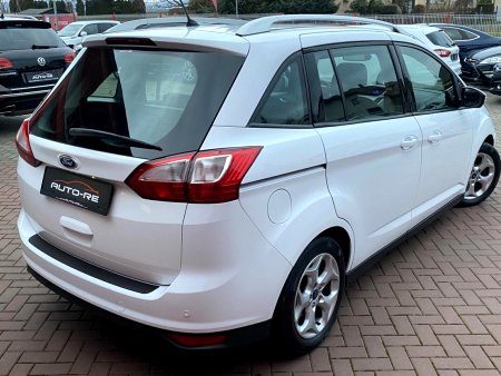 Ford Grand C-MAX, 2011 - pohled č. 3