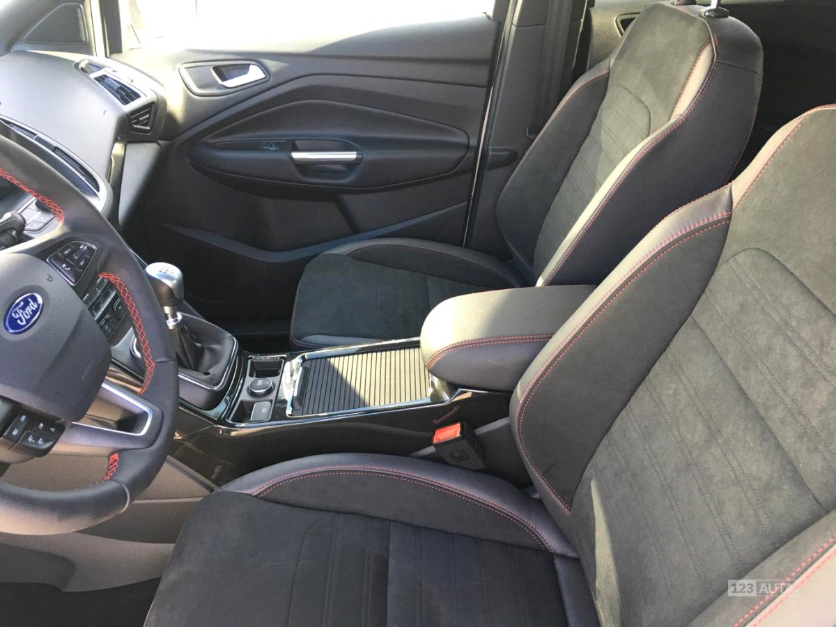 Ford Kuga, 2019 - pohled č. 8