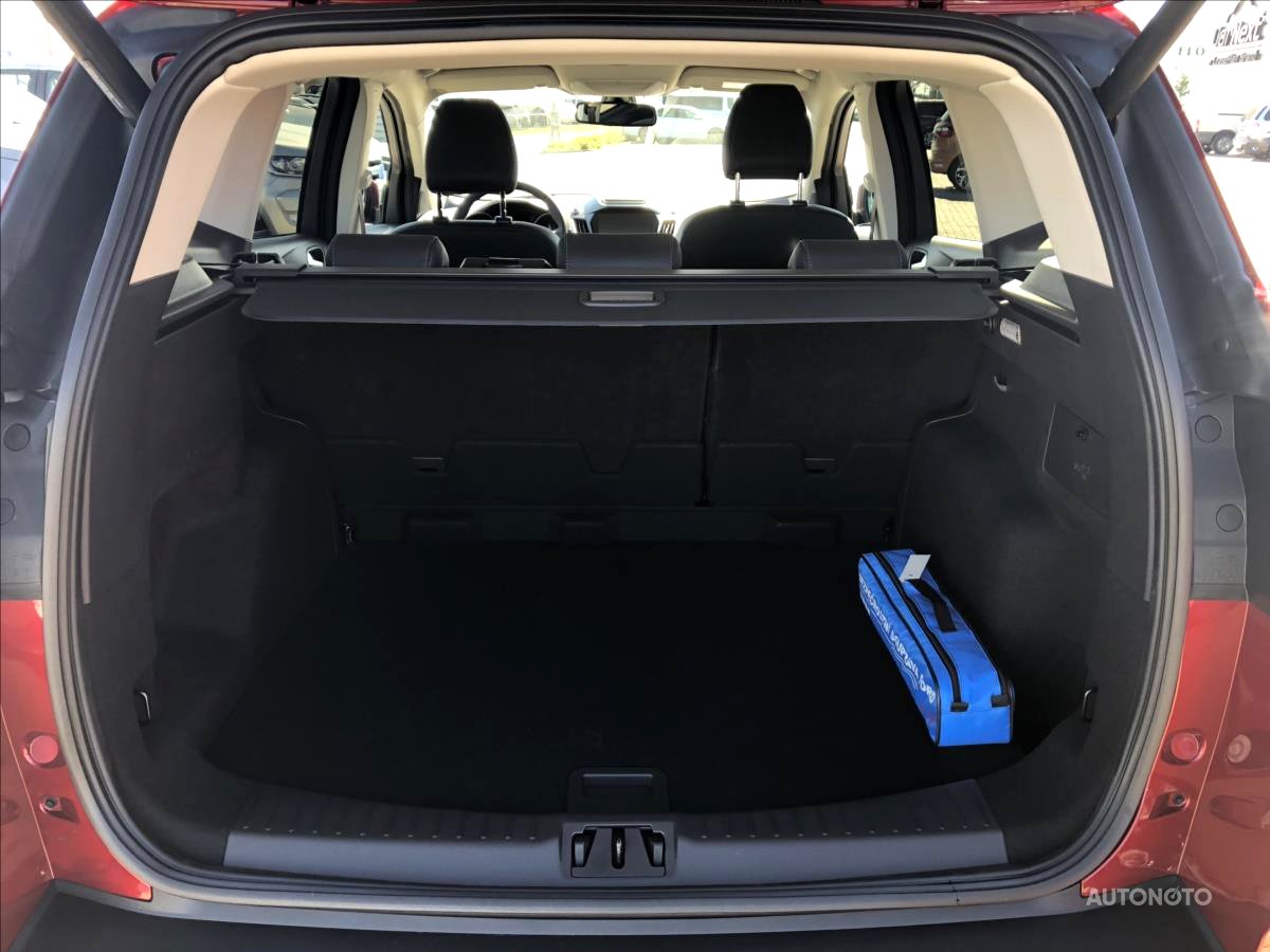 Ford Kuga, 2018 - pohled č. 10