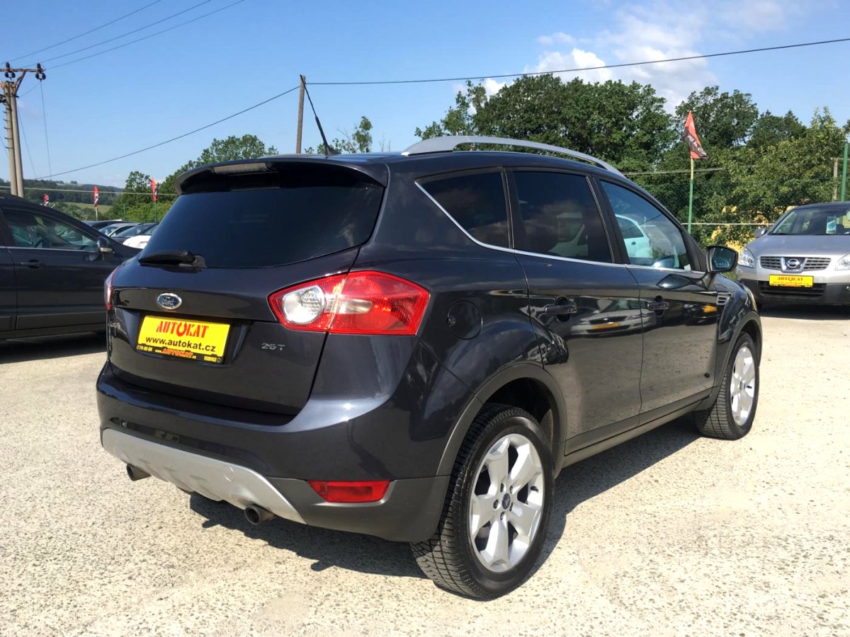 Ford Kuga, 2009 - pohled č. 3