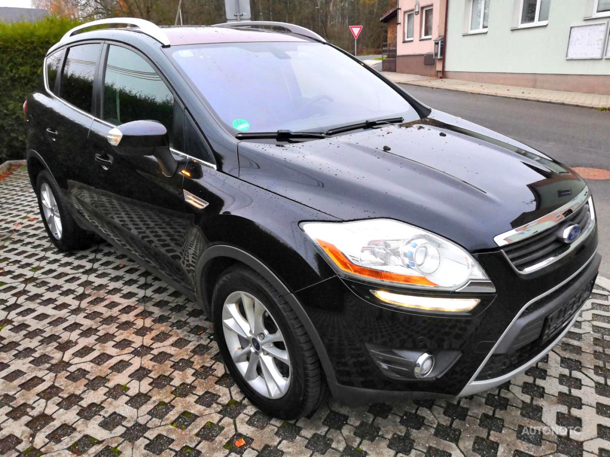 Ford Kuga, 2012 - pohled č. 2