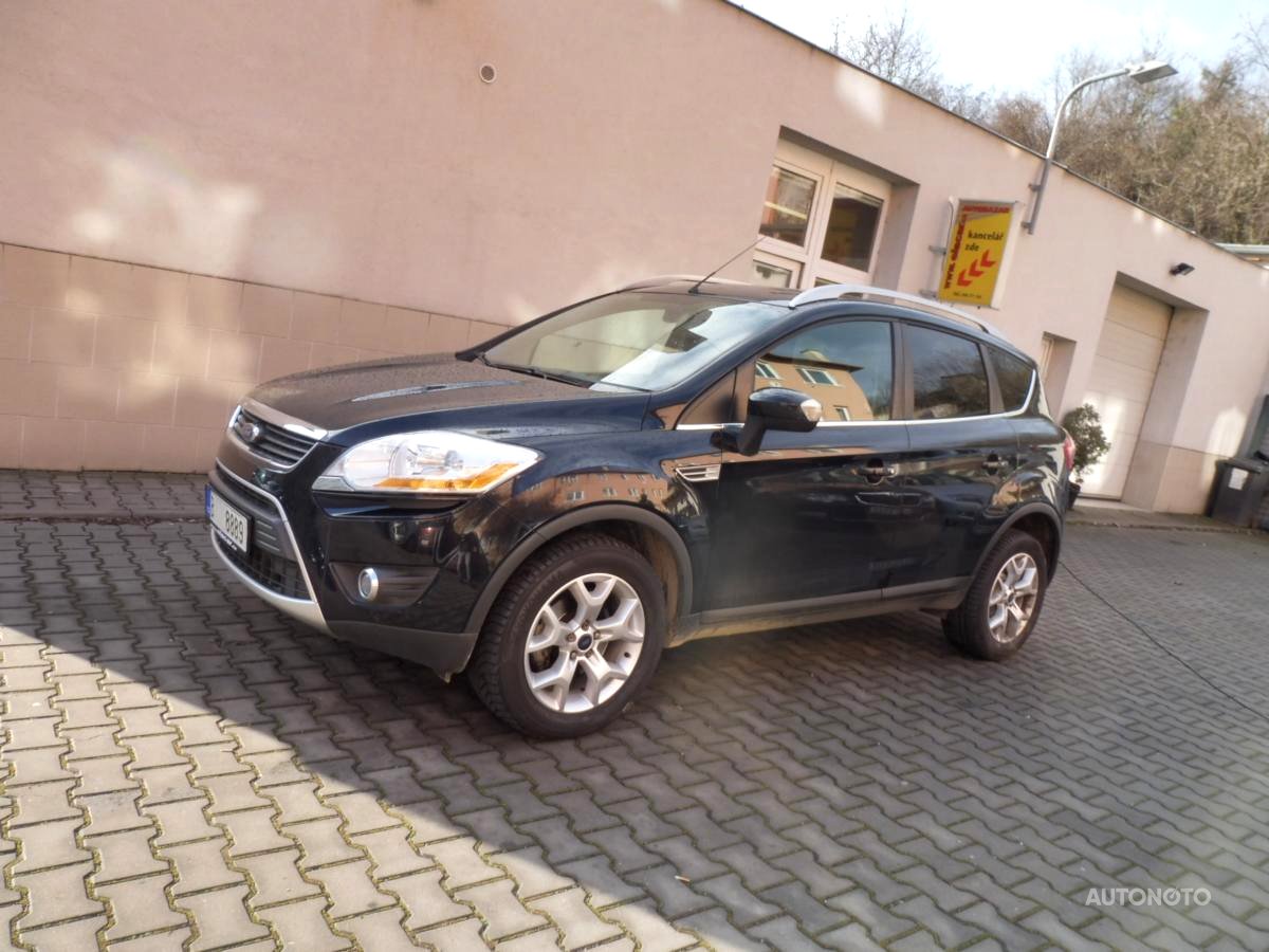 Ford Kuga, 2010 - celkový pohled