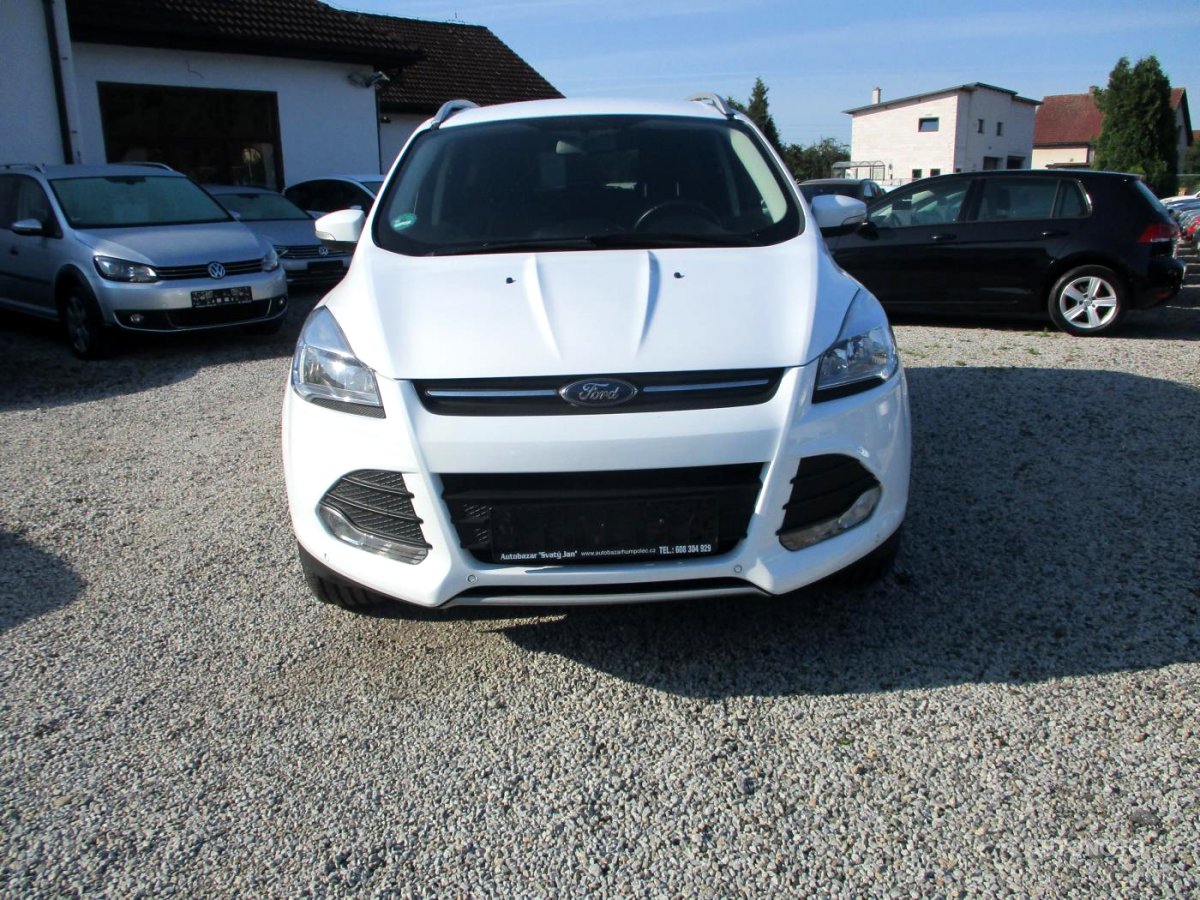 Ford Kuga, 2015 - pohled č. 2