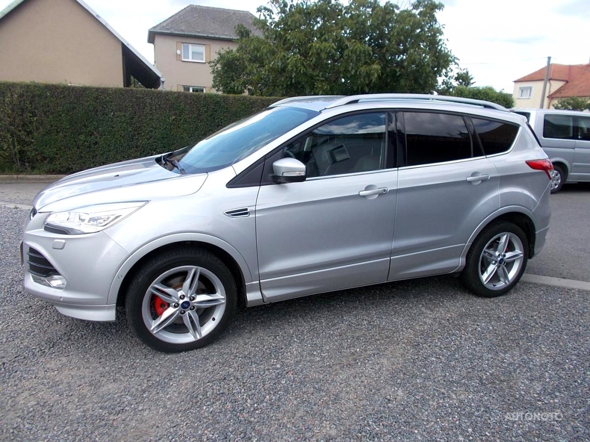 Ford Kuga, 2016 - pohled č. 2