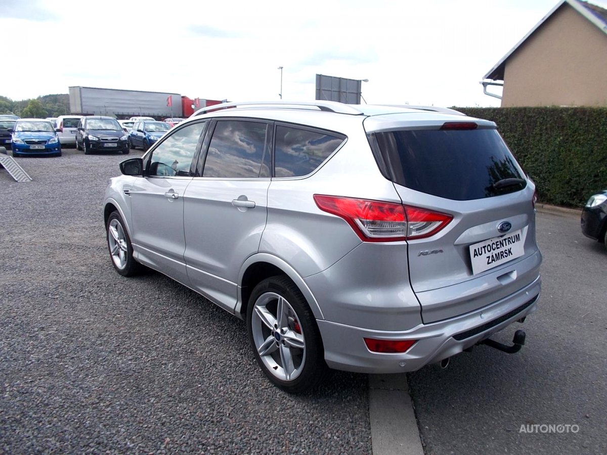 Ford Kuga, 2016 - pohled č. 3
