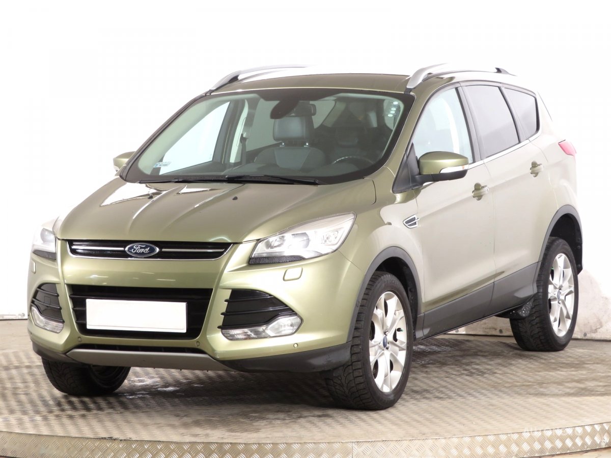 Ford Kuga, 2014 - pohled č. 3