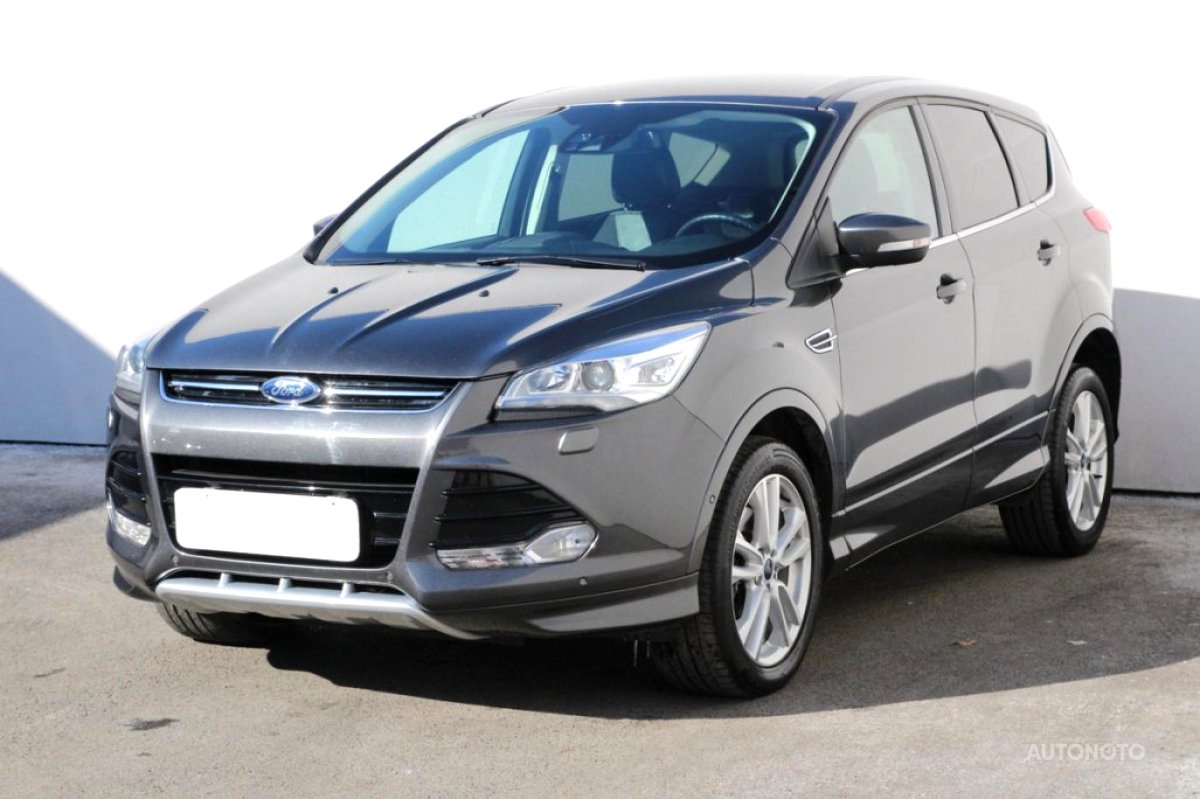 Ford Kuga, 2014 - pohled č. 3