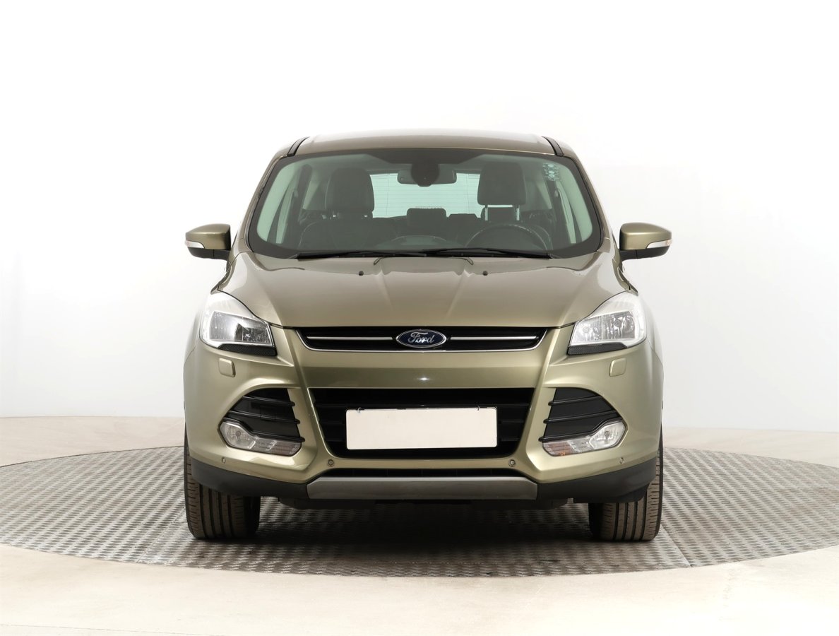 Ford Kuga, 2015 - pohled č. 2