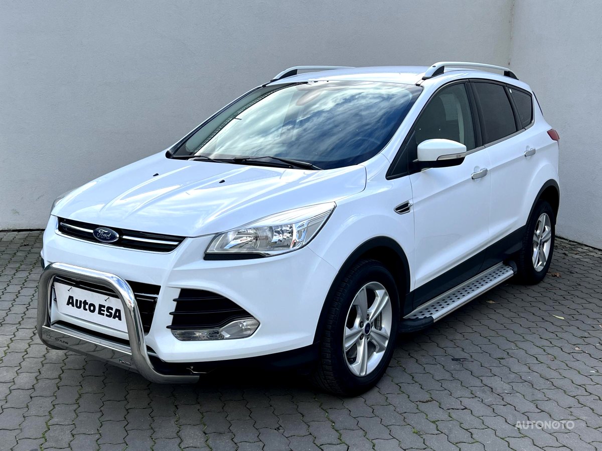 Ford Kuga, 2015 - pohled č. 3