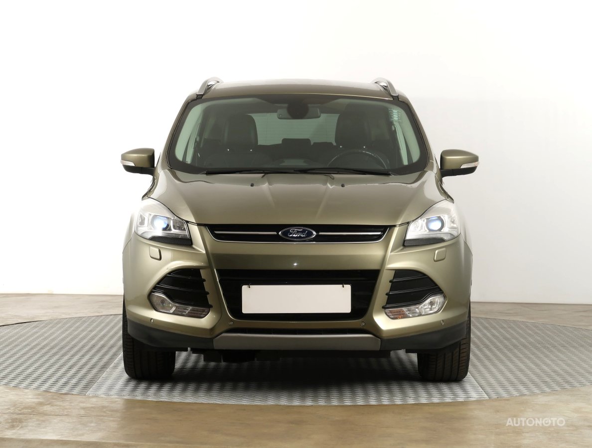 Ford Kuga, 2014 - pohled č. 2