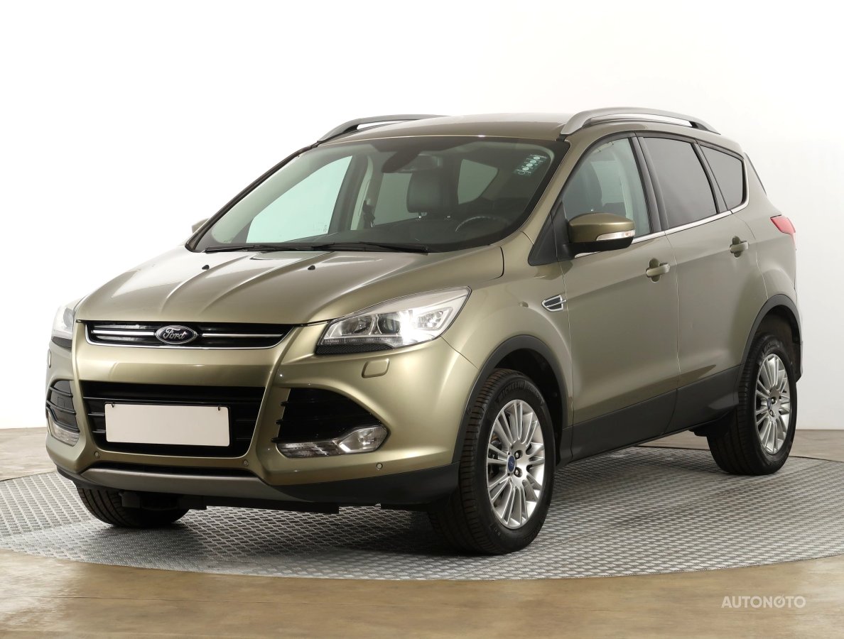 Ford Kuga, 2014 - pohled č. 3