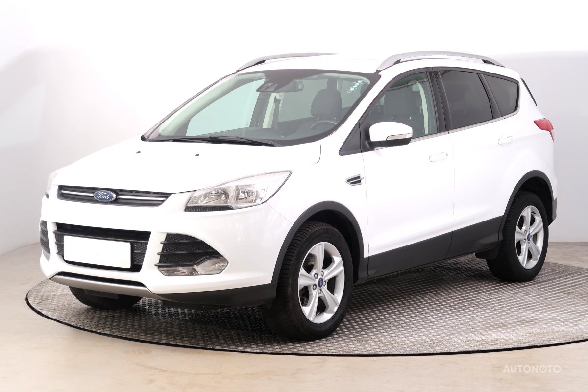 Ford Kuga, 2016 - pohled č. 3