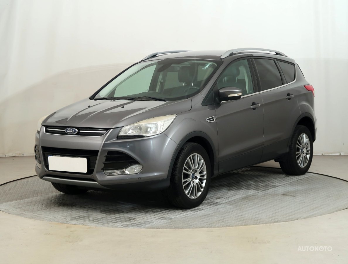 Ford Kuga, 2014 - pohled č. 3