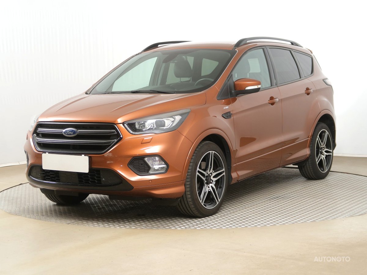 Ford Kuga, 2017 - pohled č. 3