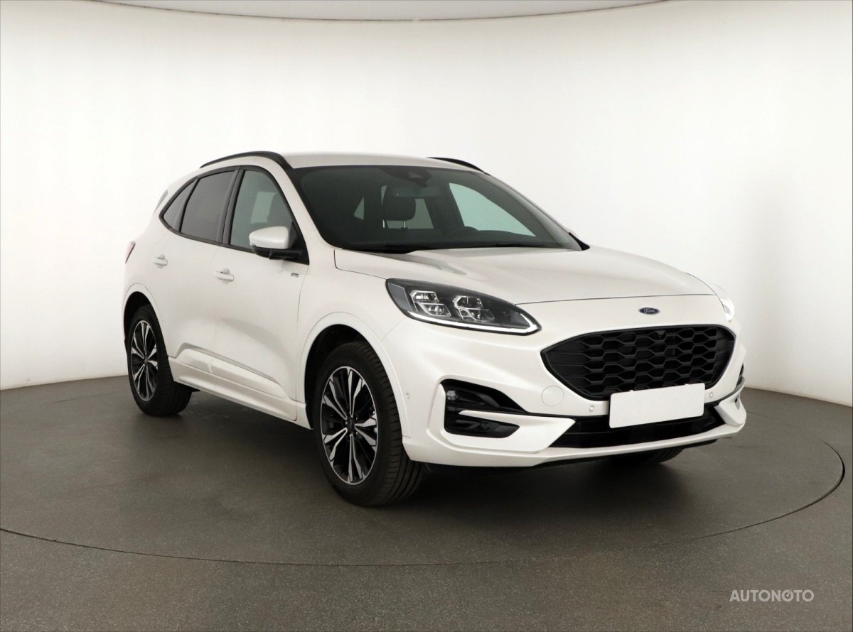 Ford Kuga, 2022 - celkový pohled