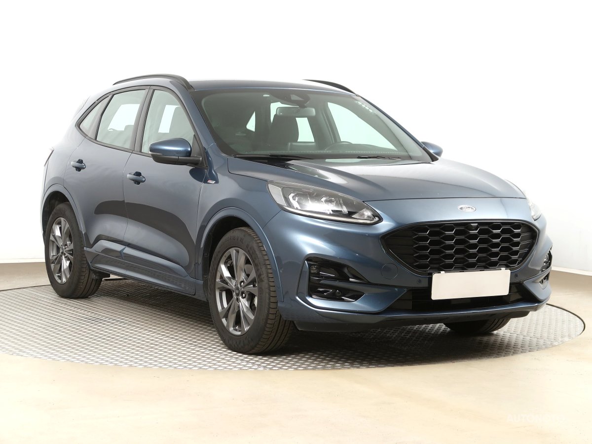 Ford Kuga, 2022 - celkový pohled