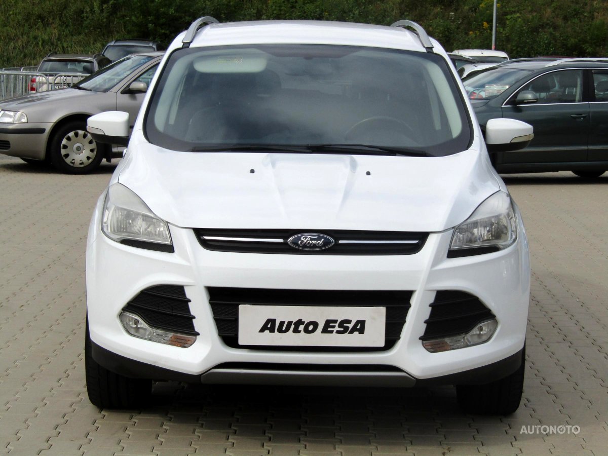 Ford Kuga, 2014 - pohled č. 2