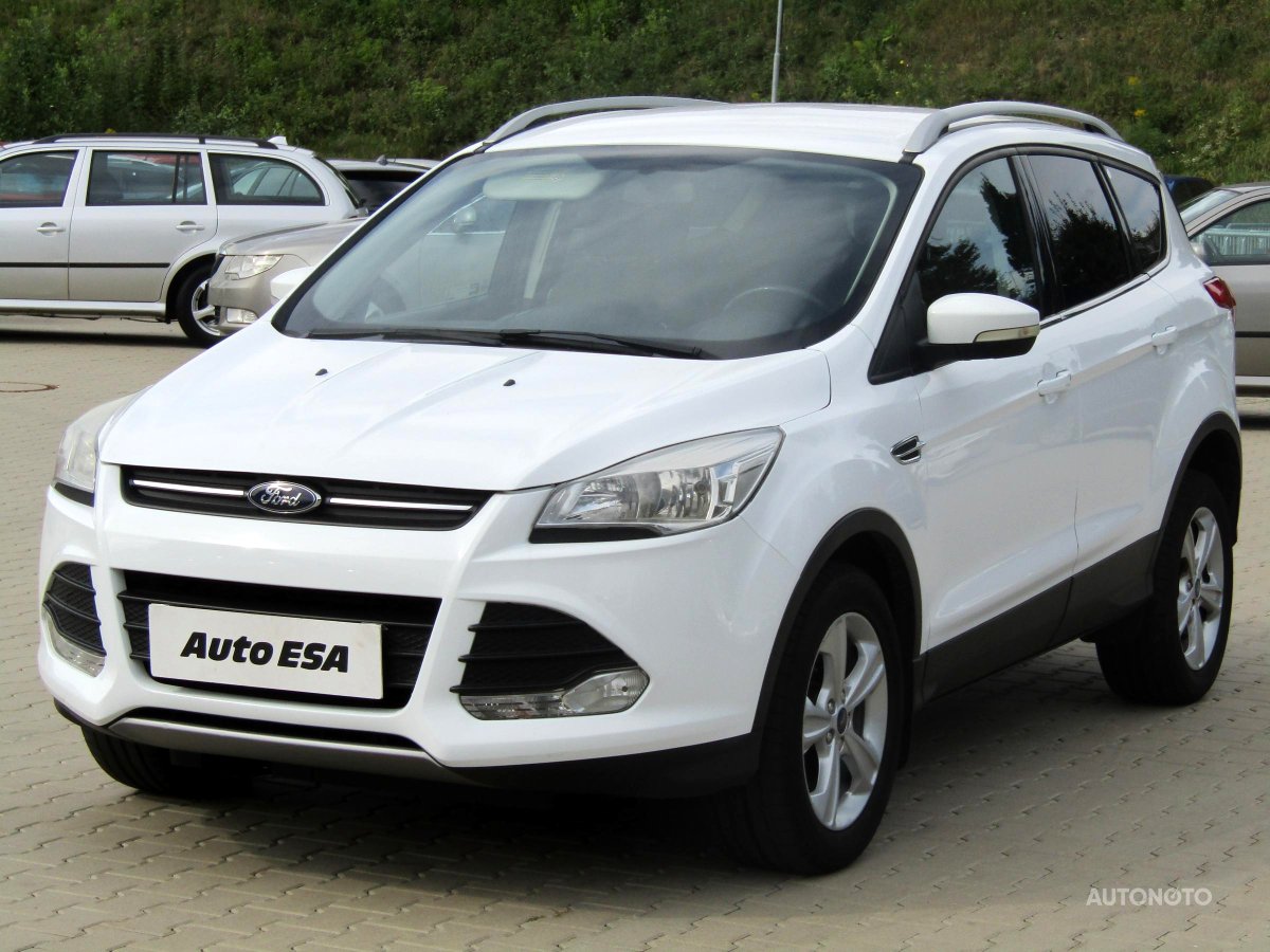 Ford Kuga, 2014 - pohled č. 3