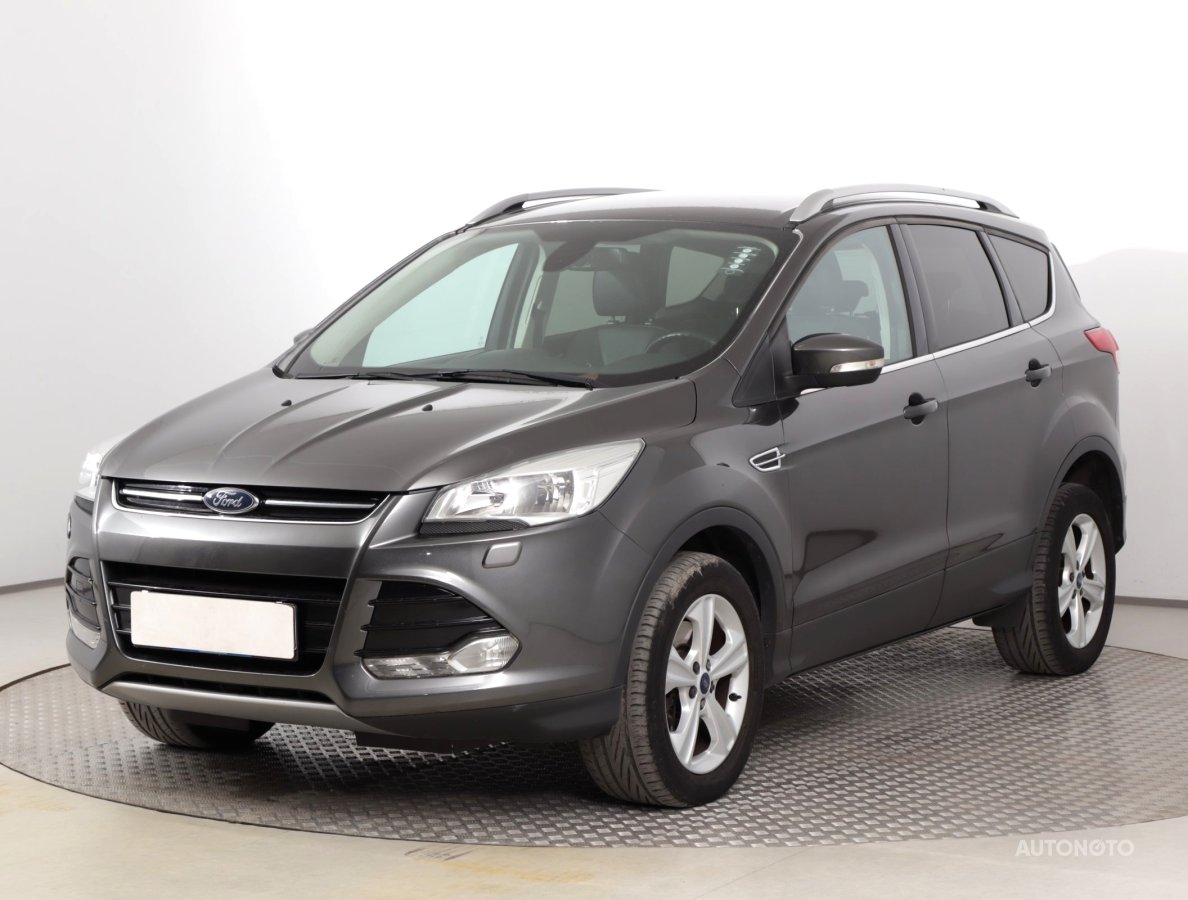 Ford Kuga, 2014 - pohled č. 3