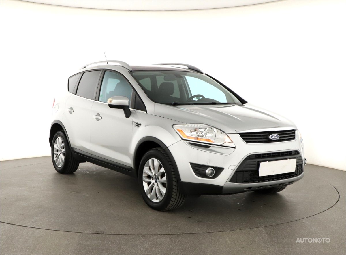 Ford Kuga, 2010 - celkový pohled