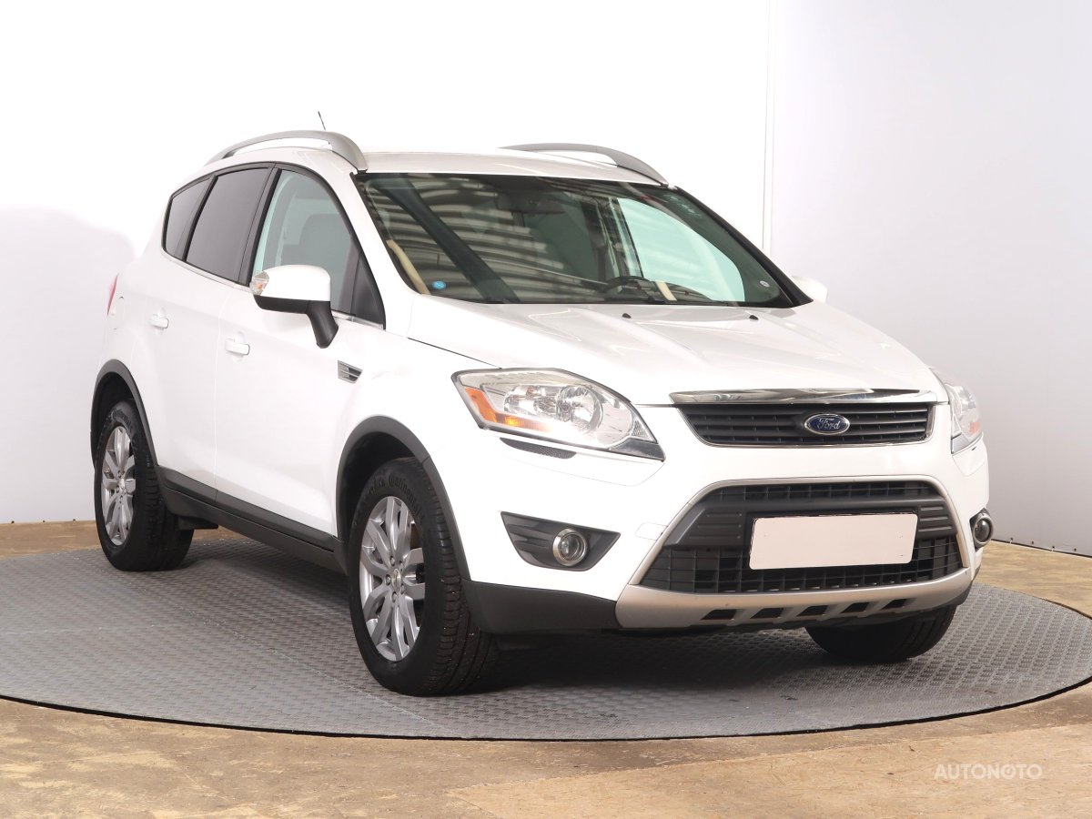 Ford Kuga, 2010 - celkový pohled
