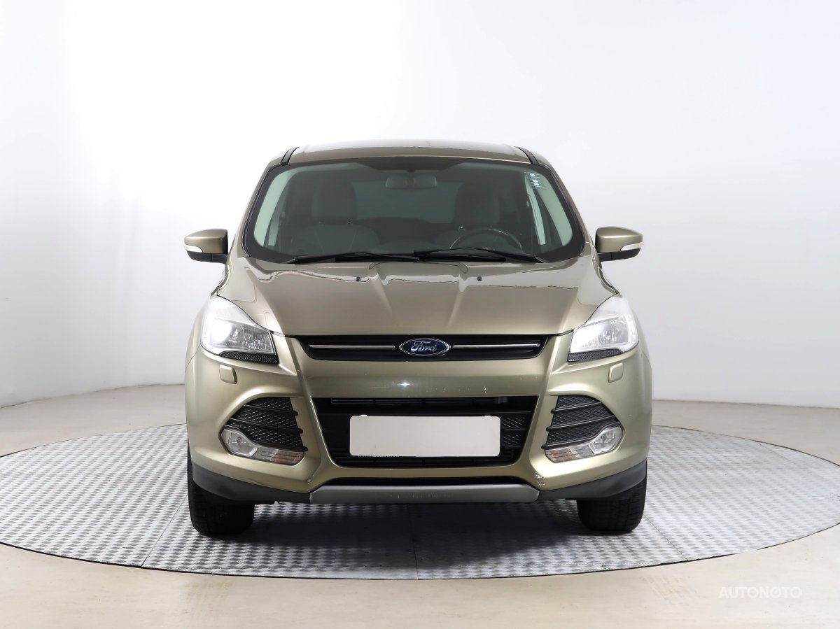 Ford Kuga, 2014 - pohled č. 2