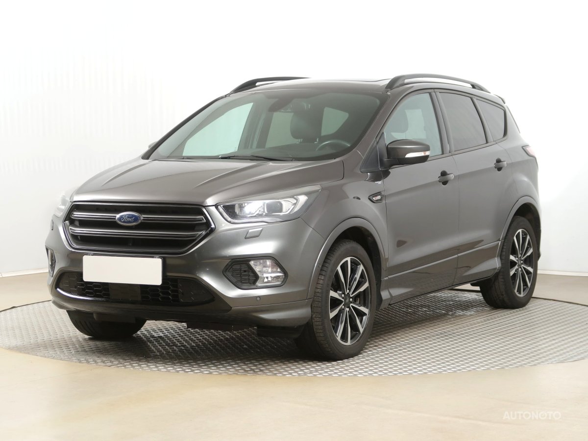 Ford Kuga, 2017 - pohled č. 3