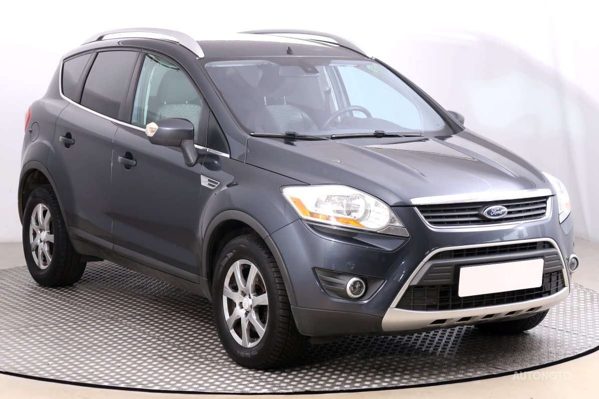 Ford Kuga, 2010 - celkový pohled