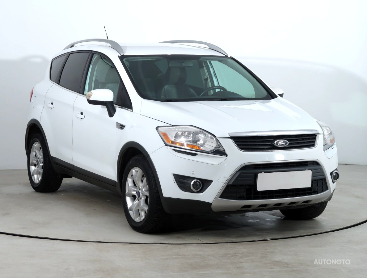 Ford Kuga, 2011 - celkový pohled