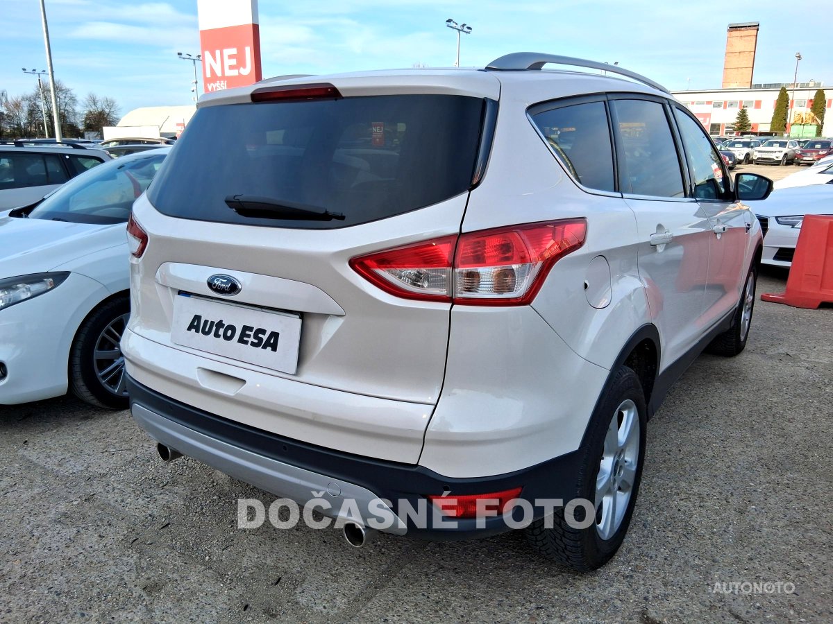 Ford Kuga, 2014 - pohled č. 2