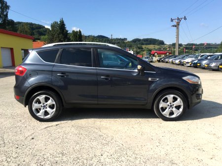 Ford Kuga, 2009 - pohled č. 2