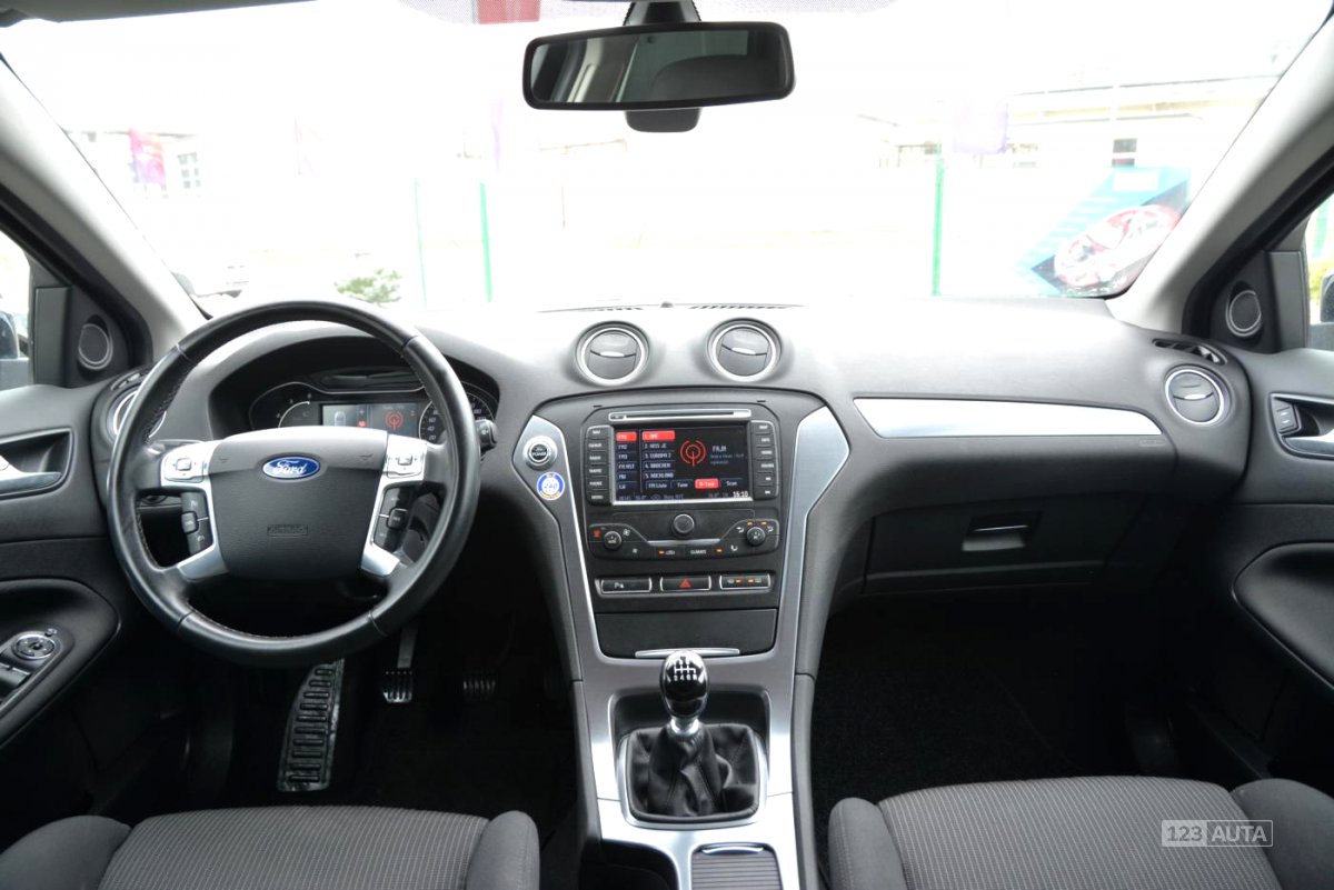 Ford Mondeo, 2011 - pohled č. 5