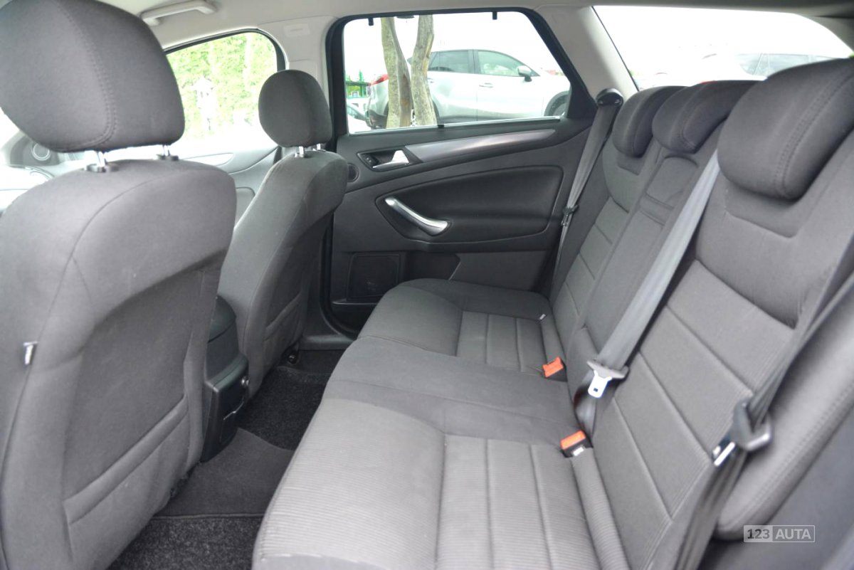 Ford Mondeo, 2011 - pohled č. 6