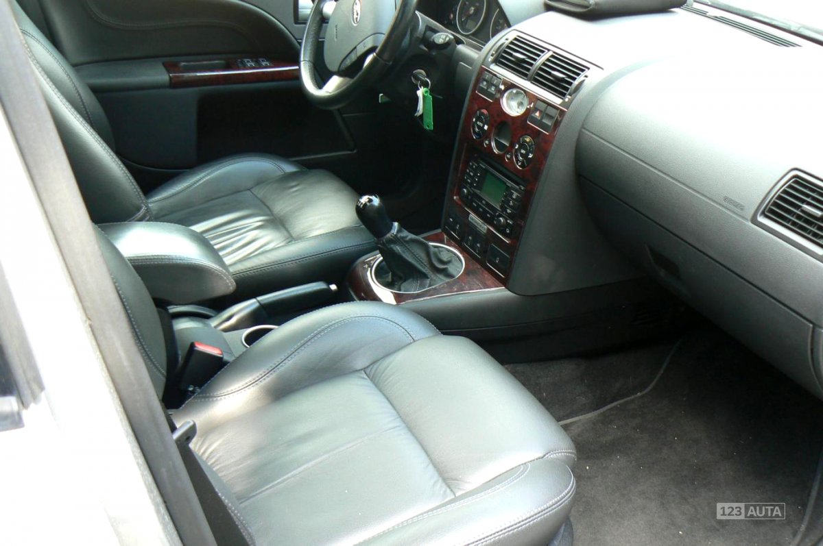 Alfa Romeo 159, 2006 - pohled č. 10