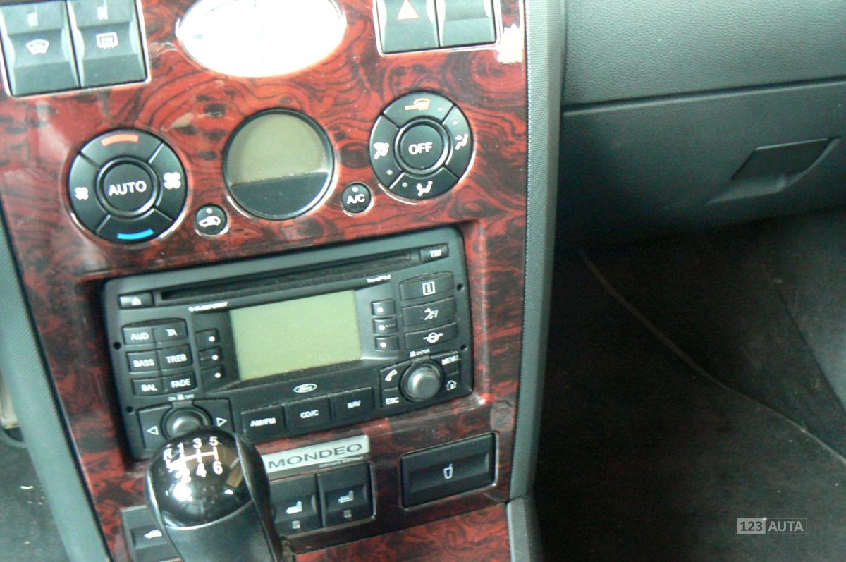 Alfa Romeo 159, 2006 - pohled č. 25