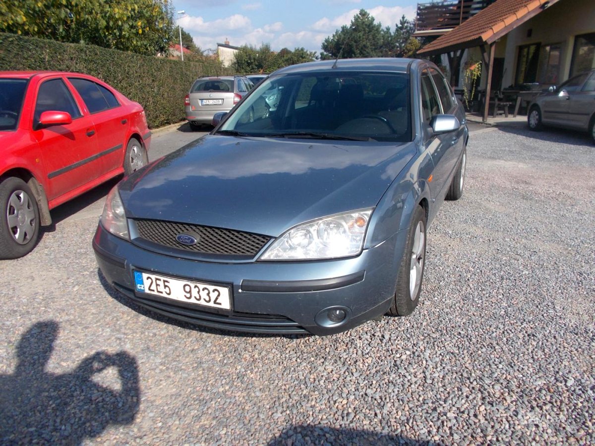 Ford Mondeo, 2001 - celkový pohled