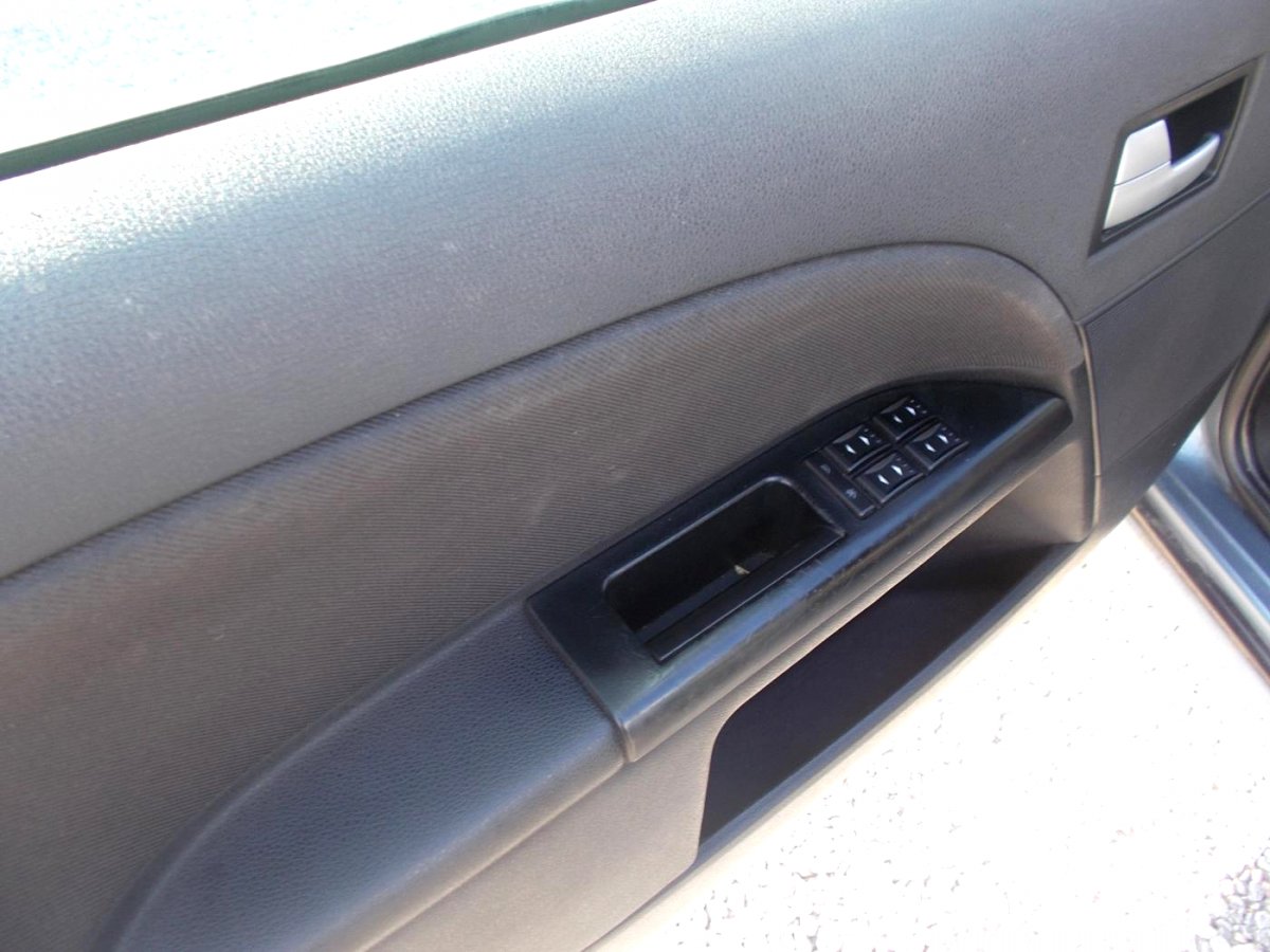 Ford Mondeo, 2001 - pohled č. 7