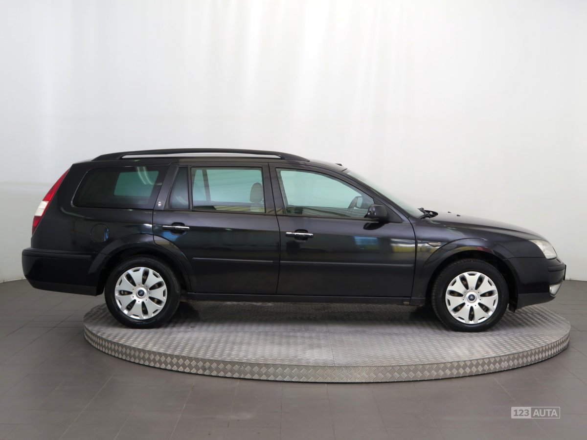 Ford Mondeo, 2004 - pohled č. 8