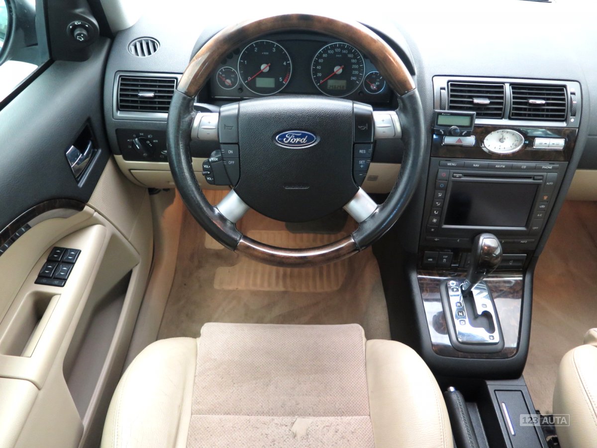 Ford Mondeo, 2004 - pohled č. 9