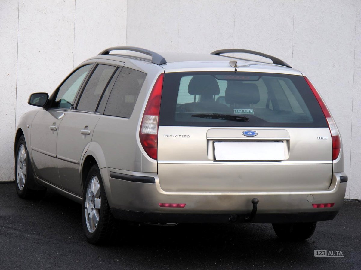 Ford Mondeo, 2004 - pohled č. 5