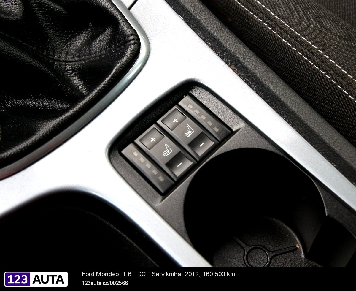 Ford Mondeo, 2012 - pohled č. 26
