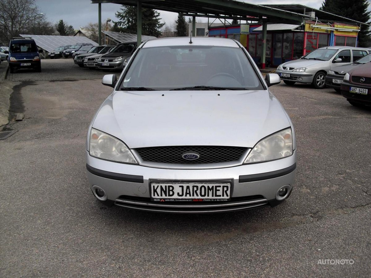 Ford Mondeo, 2001 - pohled č. 3