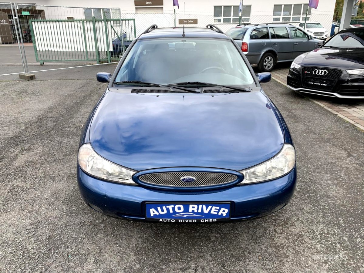 Ford Mondeo, 2000 - pohled č. 2