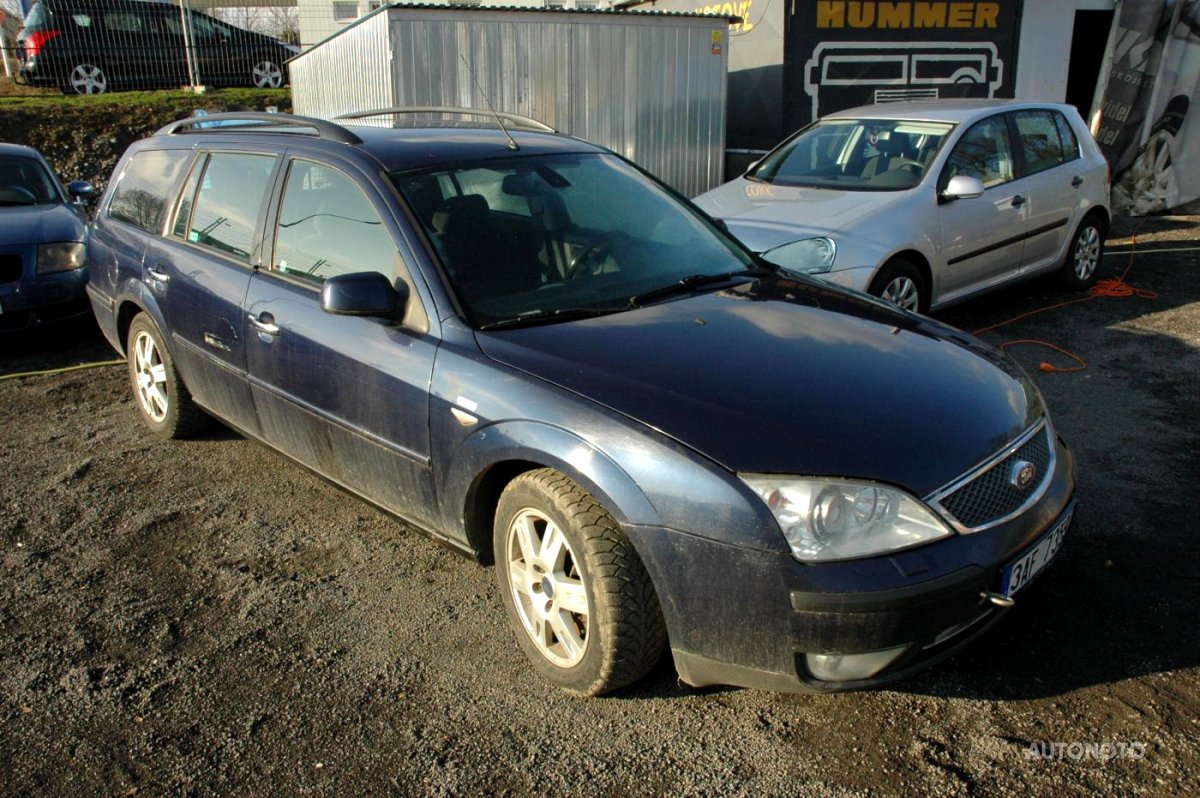 Ford Mondeo, 2004 - pohled č. 3