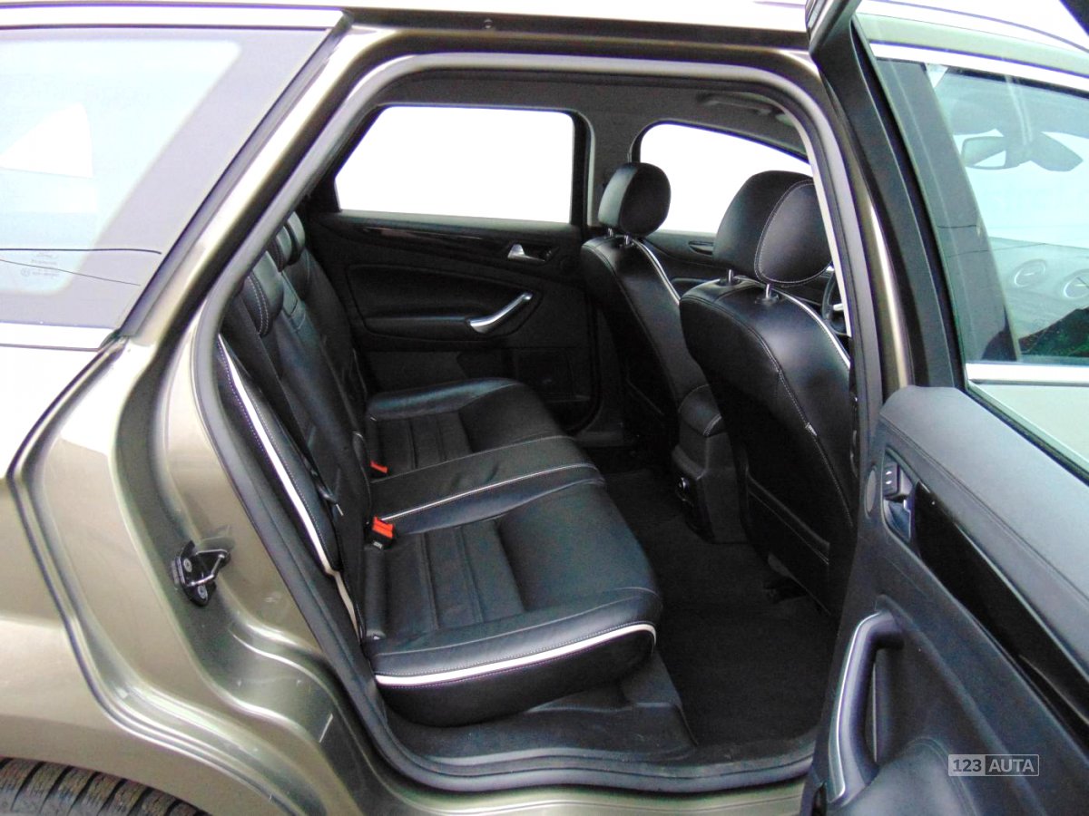 Ford Mondeo, 2012 - pohled č. 15