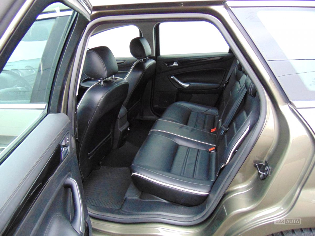 Ford Mondeo, 2012 - pohled č. 16