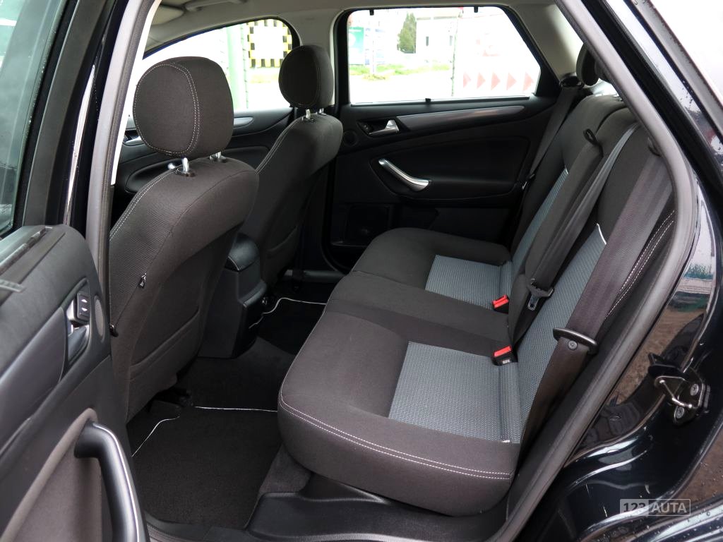 Ford Mondeo, 2010 - pohled č. 13