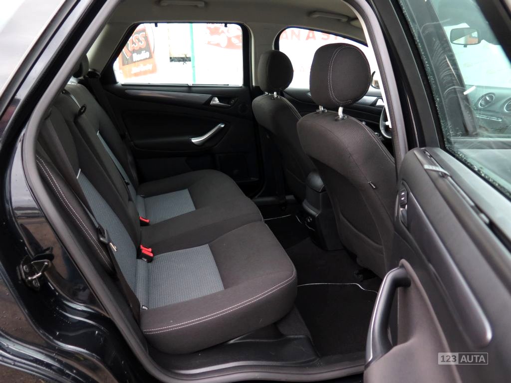 Ford Mondeo, 2010 - pohled č. 16